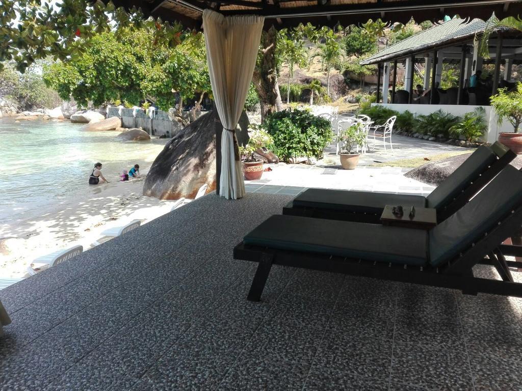 Minang Cove Resort Kampong Mukut Esterno foto